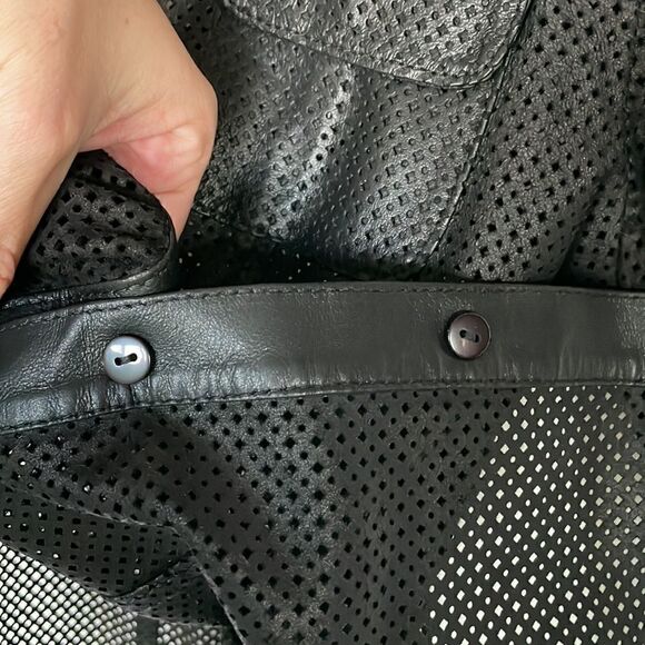 David Meister Genuine Leather Net Style Shirt - Picture 7 of 7